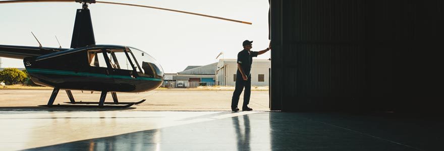 Porte de hangar